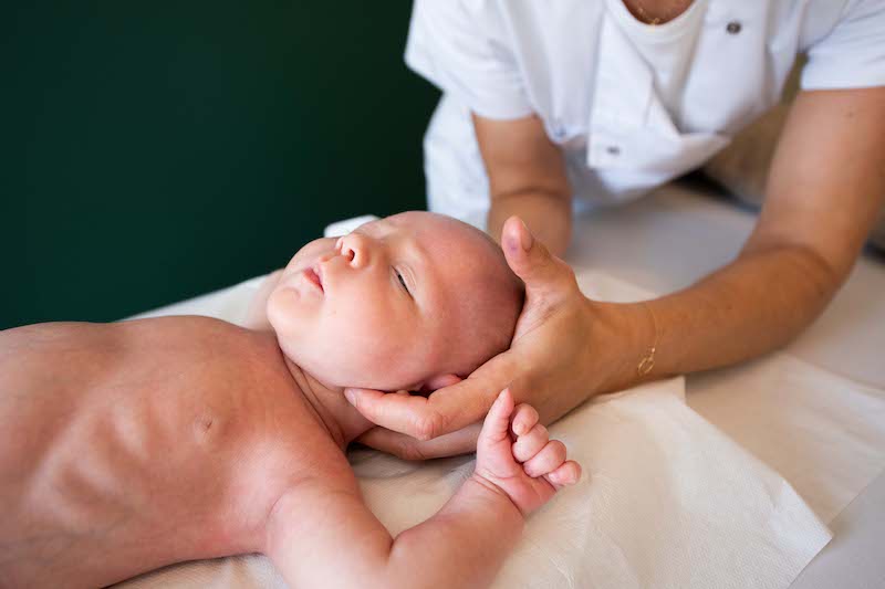 L’ostéopathie pour les nouveaux-nés et les tout-petits à Mâcon, Chânes